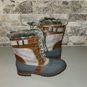 Rock & Candy Stylish Women's Fur-Lined Boots - Gray and Brown